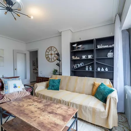 Atico Vinas Apartment